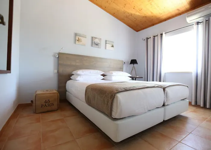 Quinta Do Pinheiro Manso - Holidays - Marinha Willa